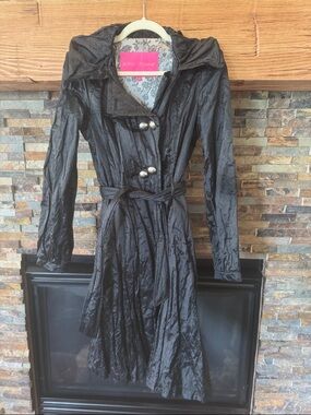 Betsey Johnson Black trench coat! 🖤
